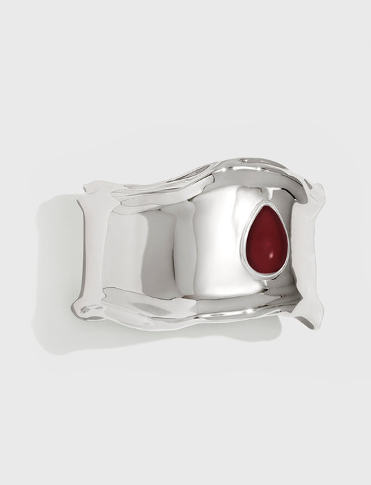 镶红玛瑙手镯 White Agate Cuff