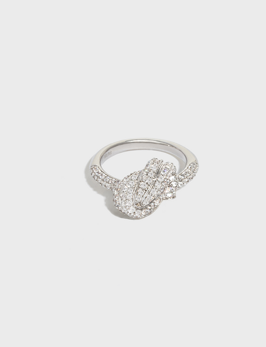 镶钻绳结戒指 Knot Zircon Ring