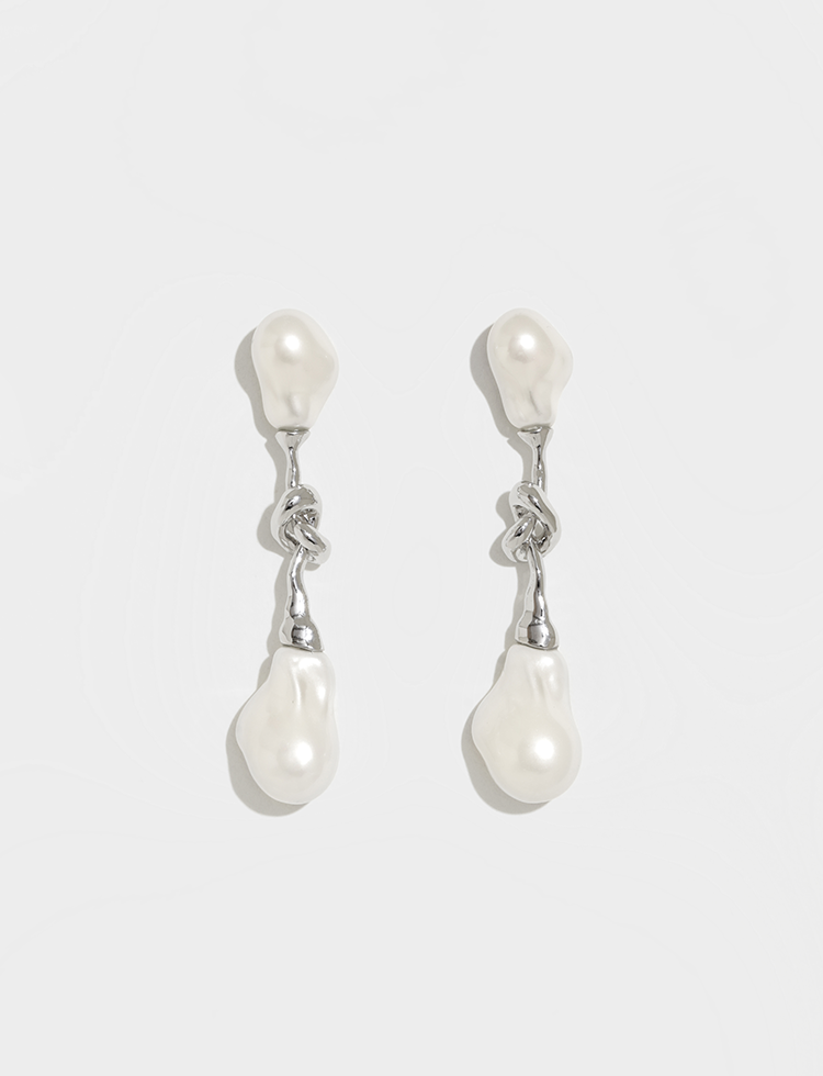 绳结异型珍珠造型耳环 Faux Pearl Knot Earrings