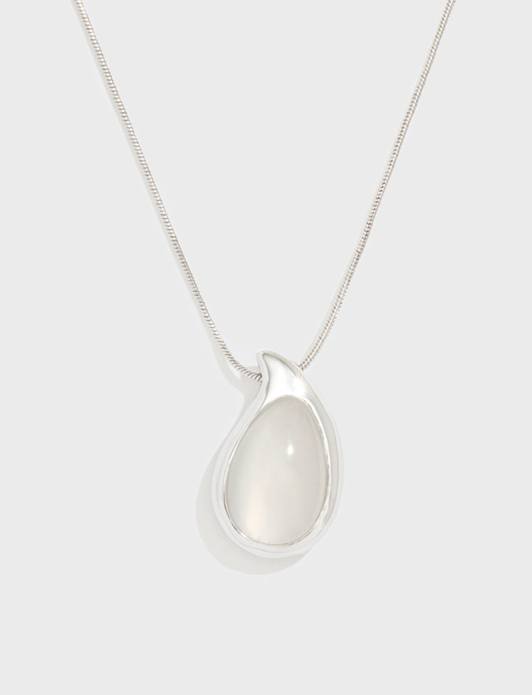 大款水滴镶白玛瑙项链 Water Drop White Agate Necklace (Large)