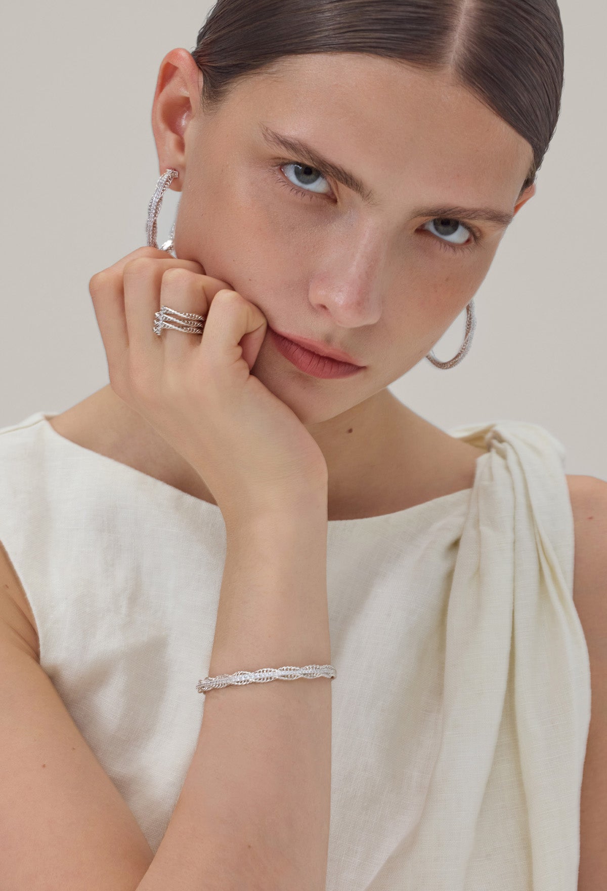 密镶锆石链条纽花手镯 Starlink Zicron Cuff