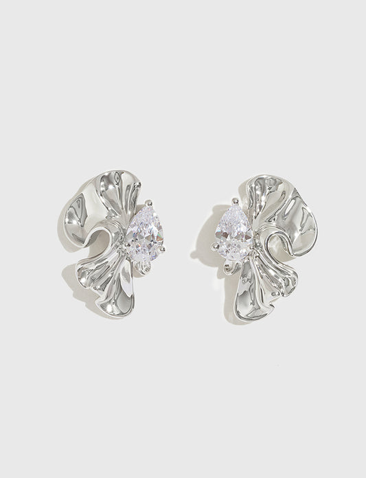 抽象裙摆镶梨形锆石耳环 Serpentine Artistic Zircon Earrings