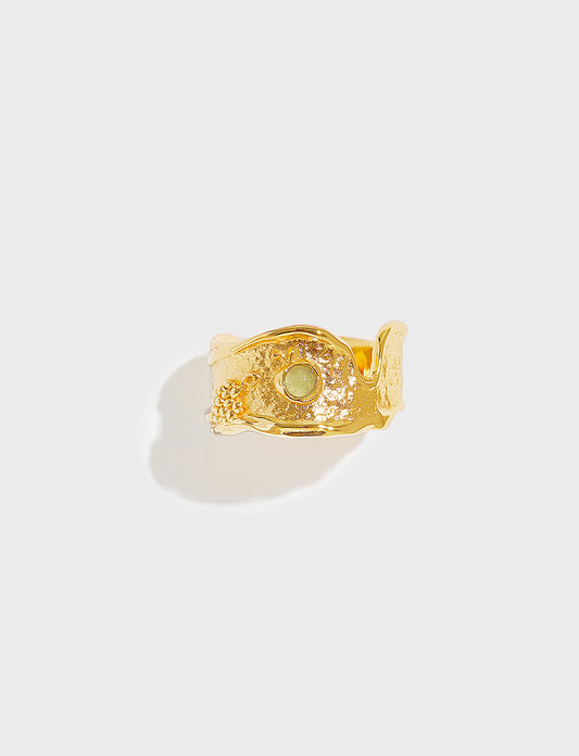 浮雕镶石戒指 Embossed Ring