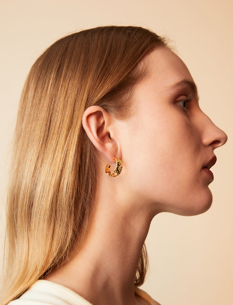 浮雕镶石耳环 Embossed Earrings