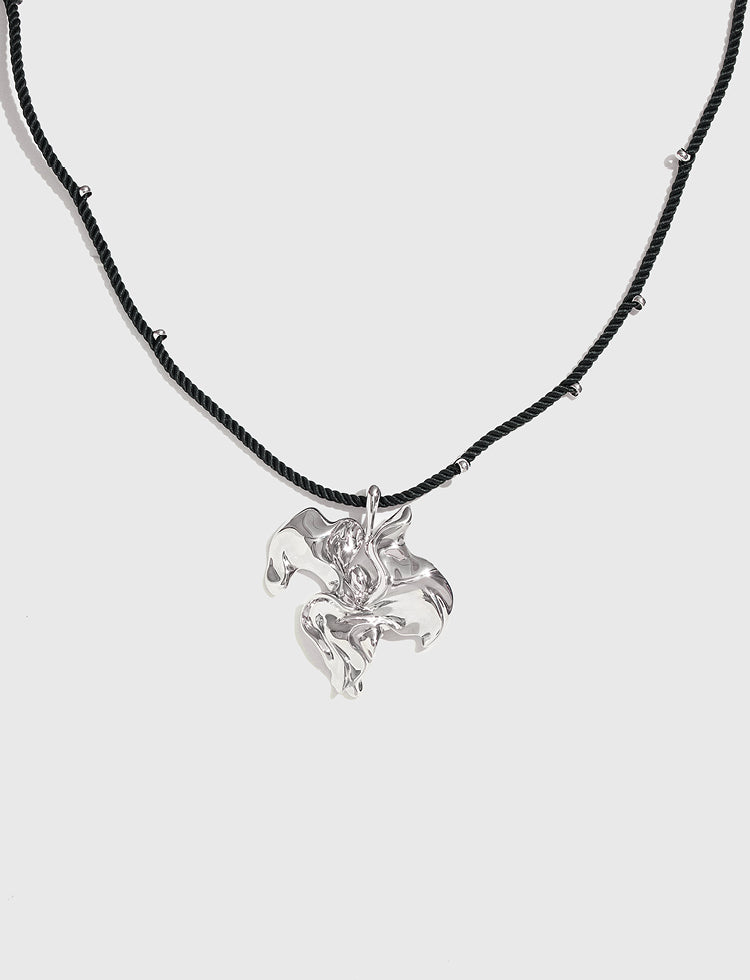 抽象裙摆造型手工编绳长珍珠项链 Serpentine Artistic Sennit Necklace